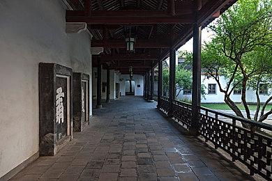 恐怖冒险游戏《你好木偶：午夜秀》发售 暂不支持中文